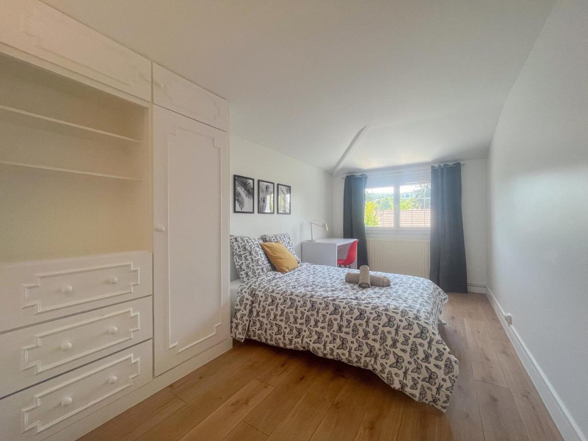 Maison Ideale Pour Visiter Paris Versailles - Chambres Privees Paris-Saclay Bures-sur-Yvette Esterno foto